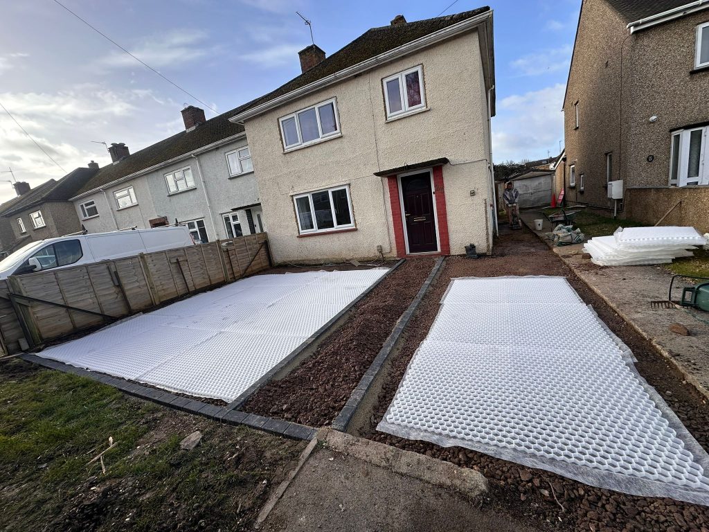 7f28596d-739d-41b5-9b70-fa3e8ac0a16e